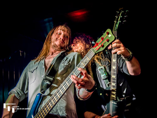Daniel 'Seeks' Seekings on rhythm guitar & Michael Bailey on bass