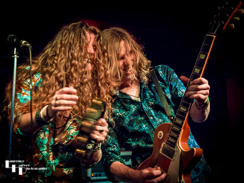 Stevie Westwood on vocals & Rob Glendinning on lead guitar