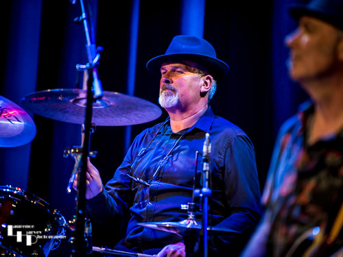Kevin Yates on drums
