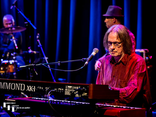 Paul Long on keyboards and vocals