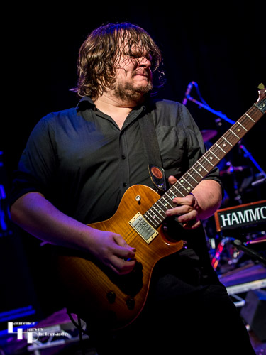 Matthew Long on guitar & vocals