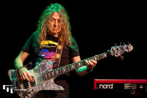 Stuart Uren on bass