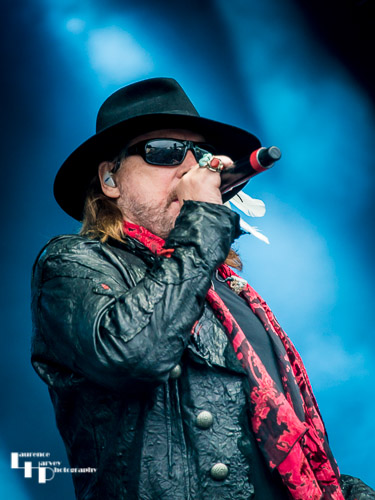 Dokken: Don Dokken on vocals