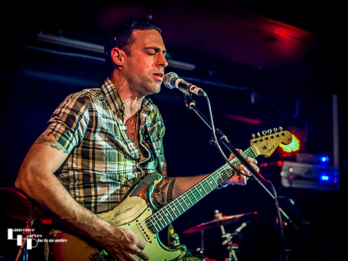 Dan Patlansky on guitar & vocals