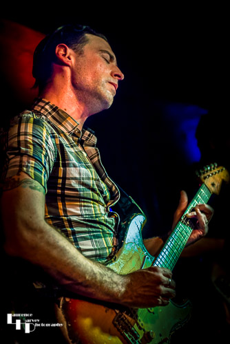 Dan Patlansky on guitar & vocals