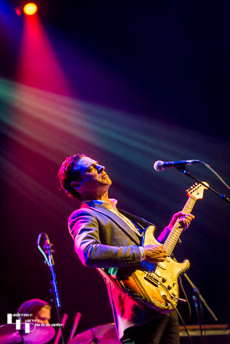Dan Patlansky on vocals & guitar