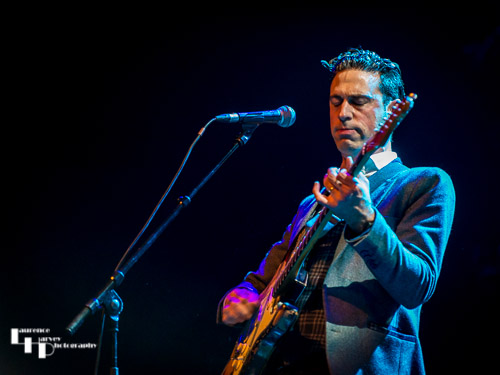 Dan Patlansky on vocals & guitar