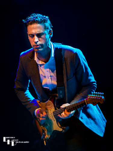 Dan Patlansky on vocals & guitar