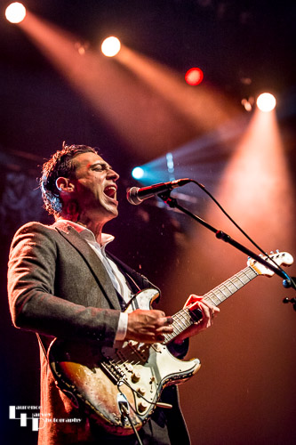 Dan Patlansky on vocals & guitar