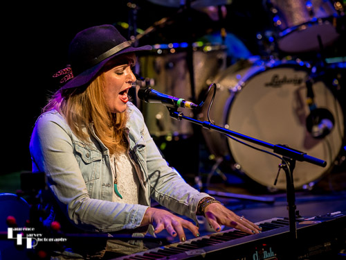 Elles Bailey on keys