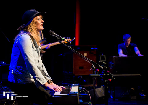 Elles Bailey on keys