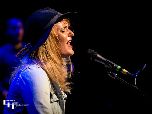 Elles Bailey on keys