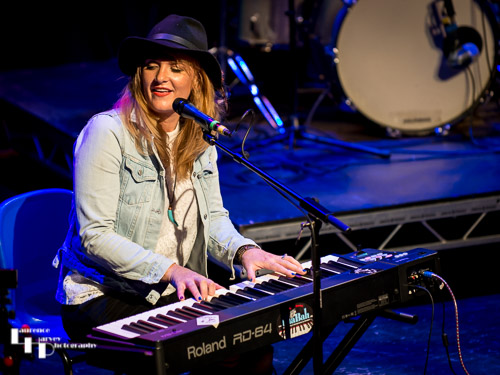 Elles Bailey on keys
