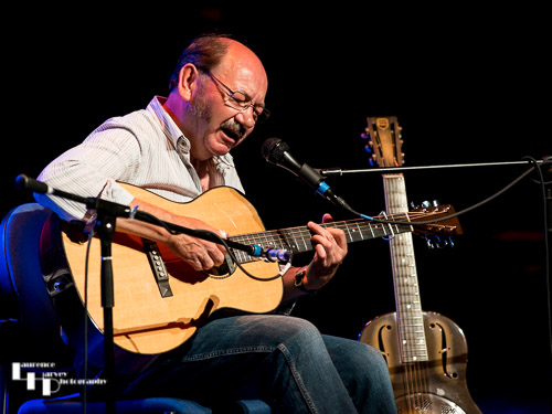 Support act, Richard Cox-Smith