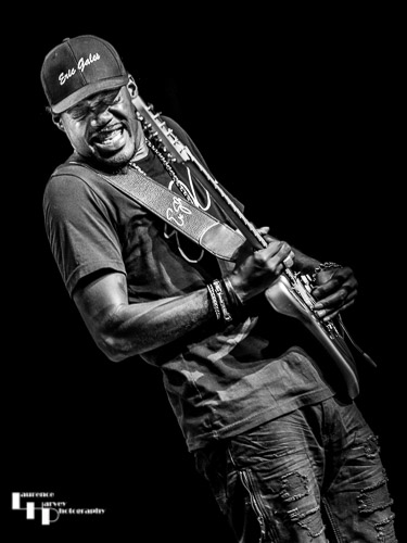 Eric Gales on vocals & guitar