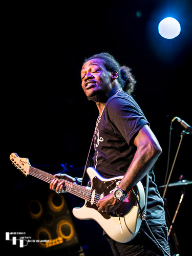 Eric Gales on vocals & guitar