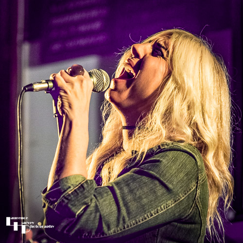 Eliza Neals on vocals
