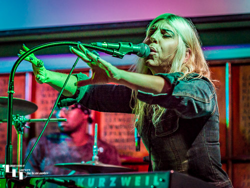 Eliza Neals on vocals & keyboards