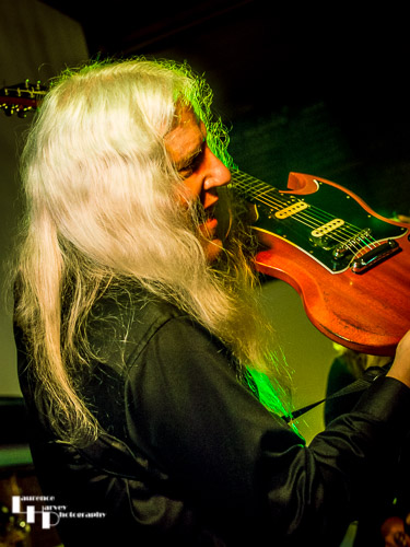Howard Glazer on guitar
