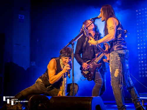 Gary Cherone on vocals, Nuno Bettencourt on guitar & Pat Badger on bass