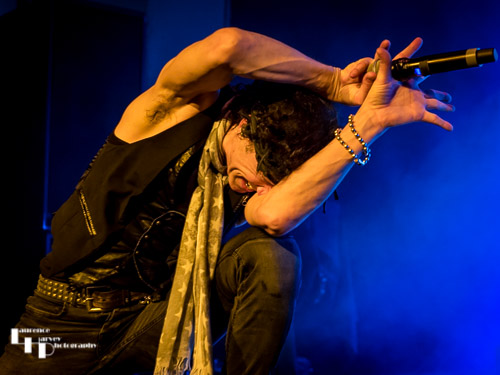Gary Cherone on vocals