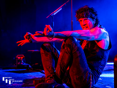 Gary Cherone on vocals