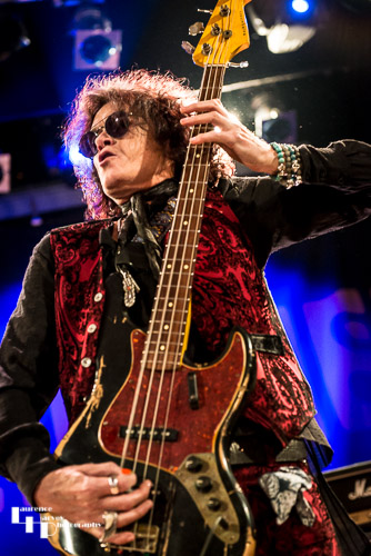Glenn Hughes on vocals & bass