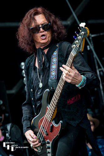 Glenn Hughes on vocals & bass