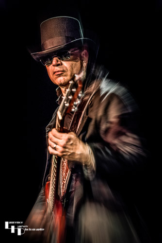 Russell 'Hitman' Alexander on vocals & guitar