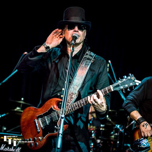 Russell 'Hitman' Alexander on vocals & guitar