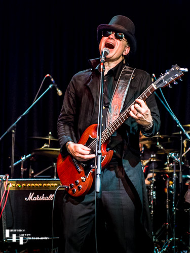 Russell 'Hitman' Alexander on vocals & guitar