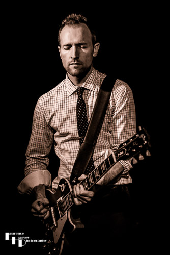 JW Jones on vocals & guitar