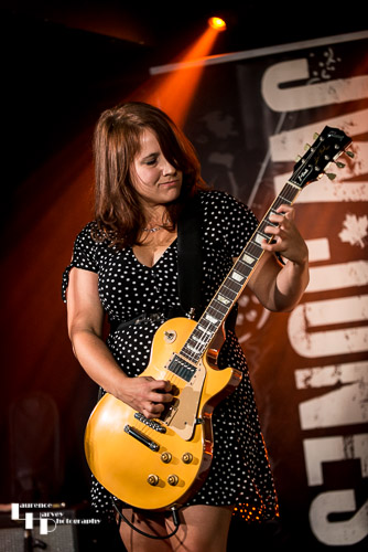 Laura Greenberg on guitar
