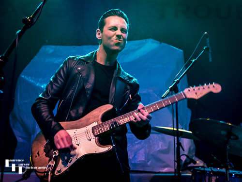 Laurence Jones on guitar & vocals