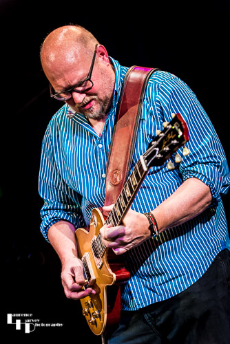 Phil Hainey on guitar