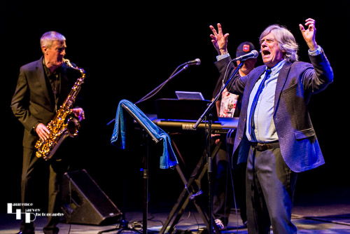 Mike Vernon on vocals & Paulo Tasker on sax