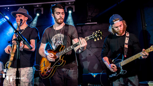 Philip van den Brandeler on bass, Mikayl Dawood & Drew Wynen on guitar