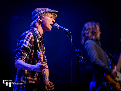 Dan Spellman on lead vocals & rhythm guitar