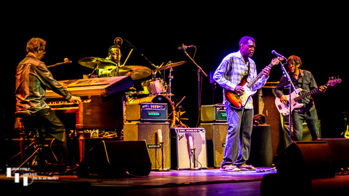 Robert Cray & his band on stage at G Live, with Terence Clark on drums, Richard Cousins on bass & Dover Weinberg on keys