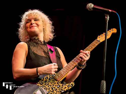 Rebecca Downes on vocals & guitar