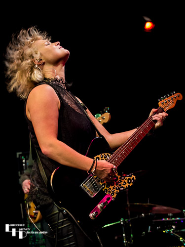 Rebecca Downes on vocals & guitar