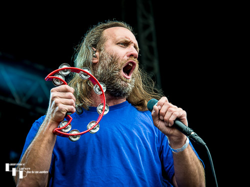 Reef: Gary Stringer on vocals