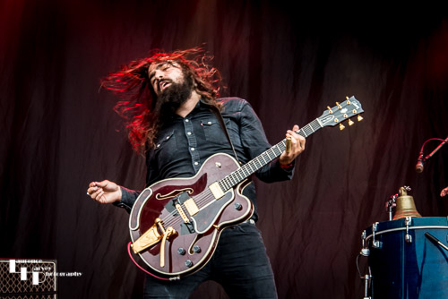 The Picturebooks: Fynn Claus Grabke on vocals & guitar