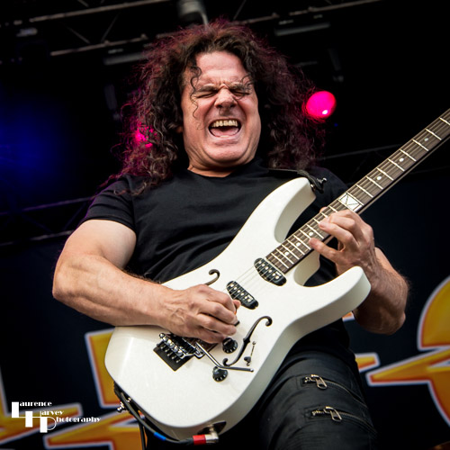 UFO: Vinnie Moore on guitar
