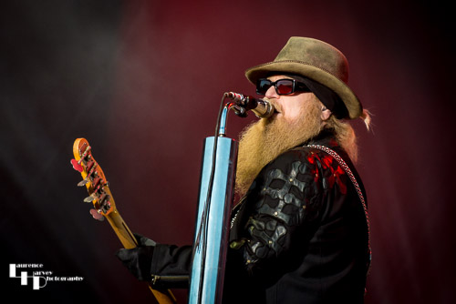 ZZTop: Dusty Hill on bass & vocals