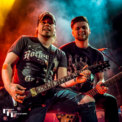 Rich Moss on vocals & backing guitar, Kieron Conroy on bass