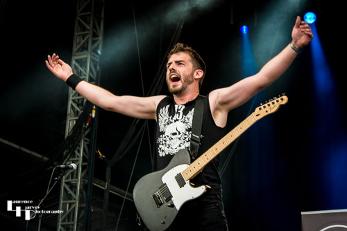 Stone Broken: Chris Davis on guitar