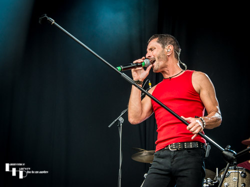 Snakecharmer: Chris Ousey on vocals