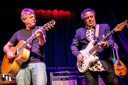 Billy Nicholls on acoustic guitar, Steve Simpson on electric guitar