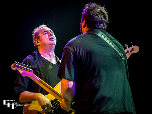 Mat Beable on bass & Alan Nimmo on guitar